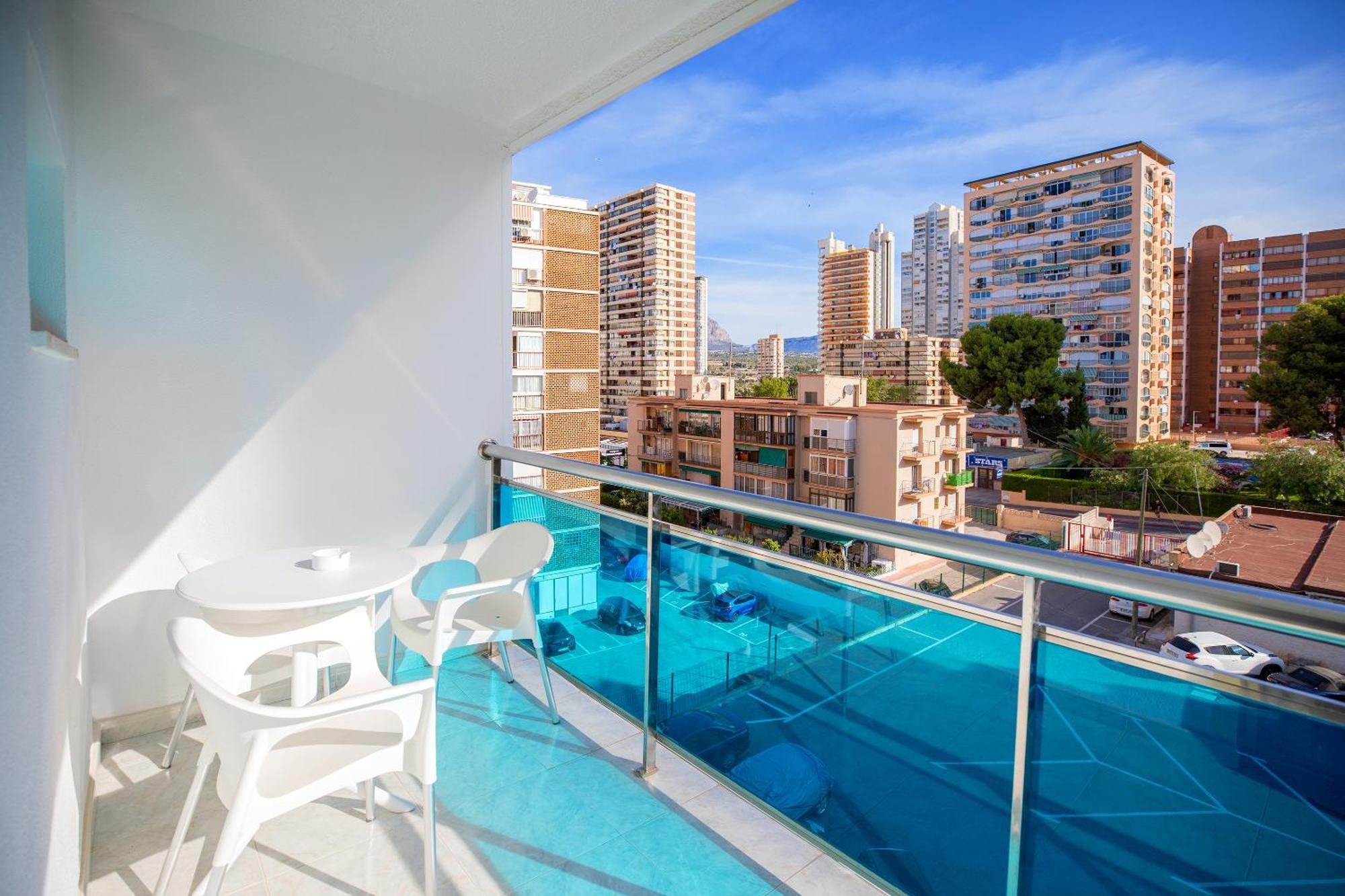 Hotel Servigroup Nereo Бенідорм Номер фото